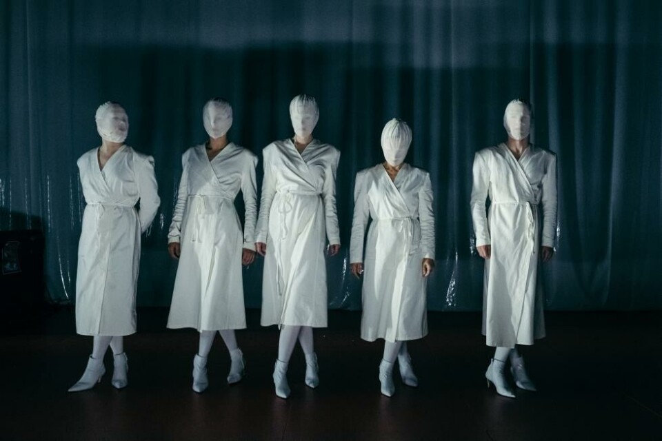 LYSET SKAL BARE SKINNE PÅ MEG OG MINE ØNSKER, i regi av Ole Johan Skjelbred. Trøndelag teater 2018. Foto: Johannes Laukeland Fester Sunde