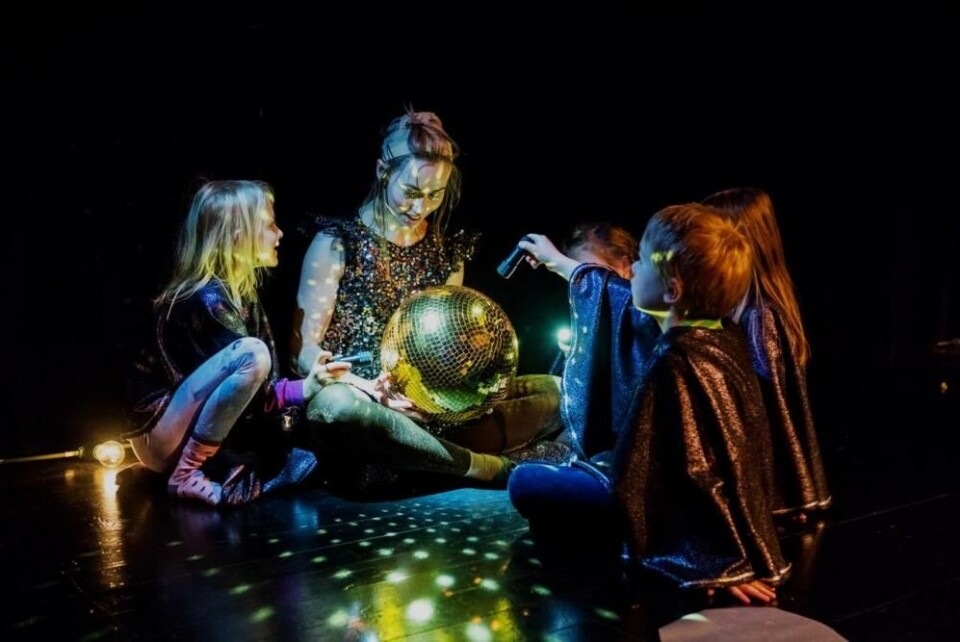 Mørkmodig, regi: Katrine Strøm. Figurteatret/ Katma. Foto: Mariell Amélie Lind-Hansen