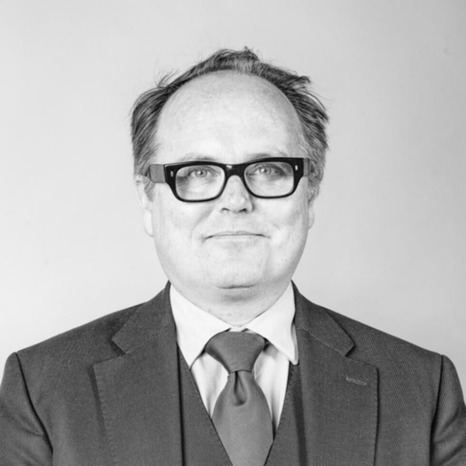 Finn Iunker er forfatter, dramatiker og stipendiat på KhiO. Ved siden av forskningsarbeidet, er han aktuell med essaysamlingen «Praksis», som kom ut rett før jul, Kolon 2019.