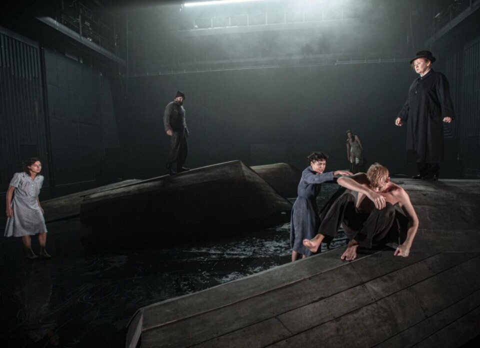 Trilogien, regi: Luk Perceval. Foto: Erik Berg