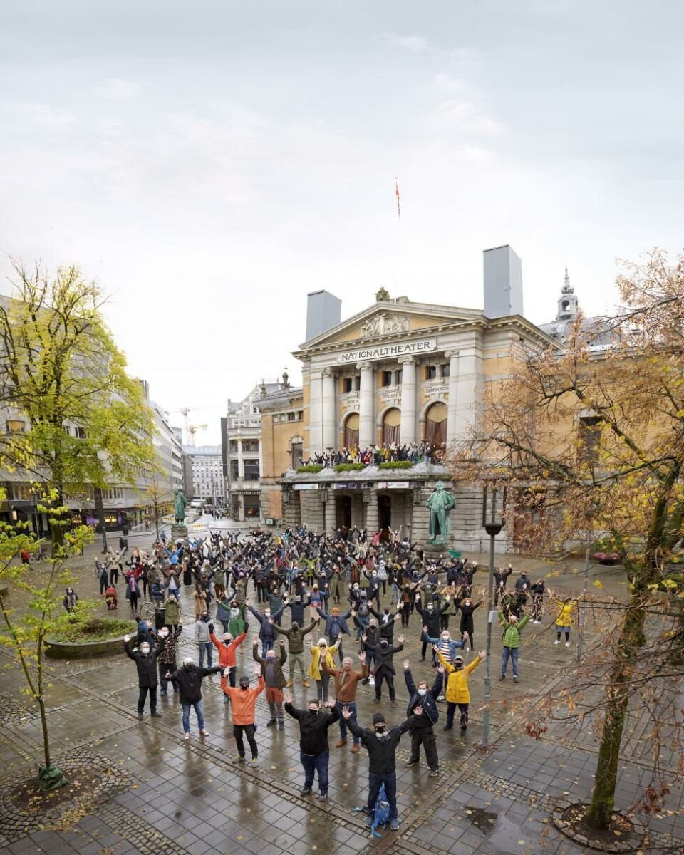Blir de kastet ut på gata? ansatte ved Nationaltheatret med opprop til kulturminister Abid Raja. Foto: Øyvind Eide