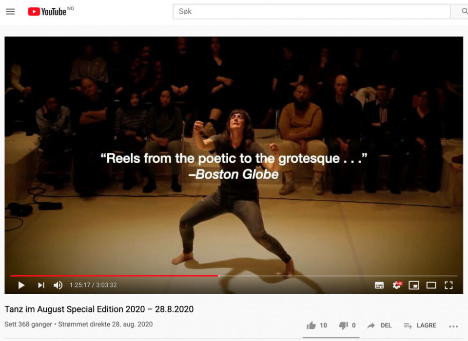 Guided choreoigraphy… av Faye Driscoll. Screen shot
