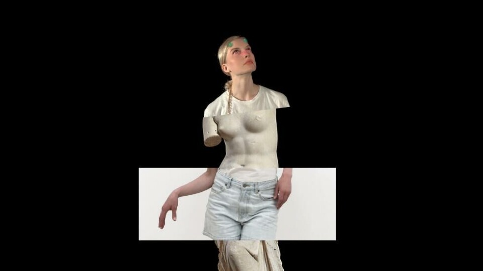 Video still from Crushd. Video edit: Ashton Carlisle Green and
Melanie Lane. Animation: Martin Böttger