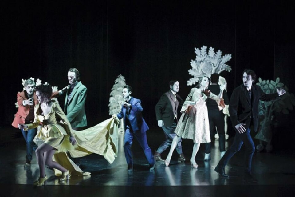 Molières Misantropen, i regi av Sigrid Strøm Reibo, scenografi: Olav Myrtvedt. Rogaland teater. Foto: Haakon Espeland