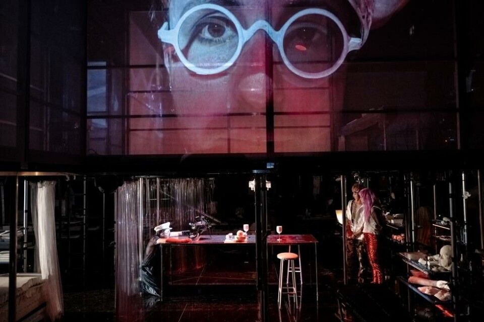 «1984?» etter George Orwell, dramatisert og i regi av Tore Vagn Lid. Den Nationale Scene 2023. Foto: DNS
