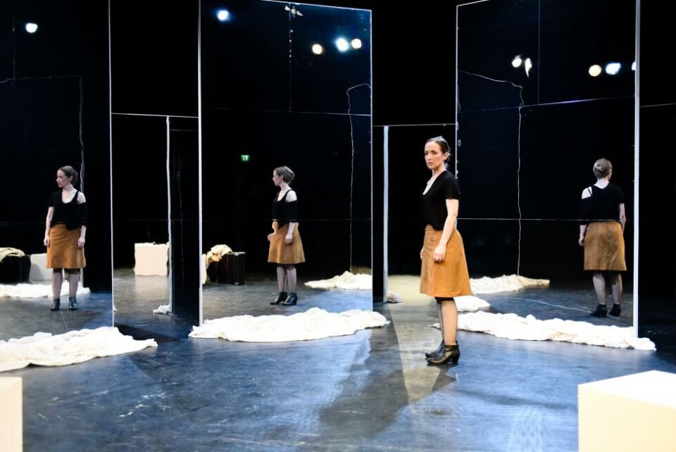 Arne Lygres «Ich verschwinde», regi: Philip Stemann. Theater Konstanz 2019. Foto: Ilja Mess
