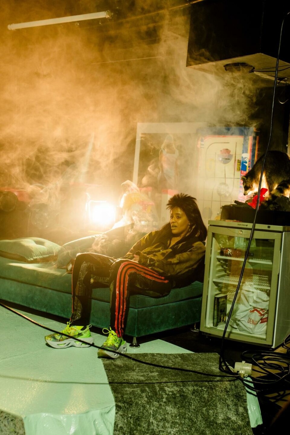 Selome Emnutu i «Vi er fem», regi: Ole Johan Skjelbred. Nationaltheatret, Torshov 2024. Foto: Erika Hebbert