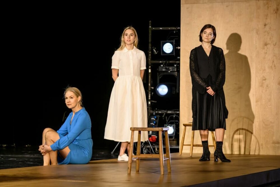 Tova Magnusson, Carla Sehn och Louise Petershoff. Foto: Sören Vilks
