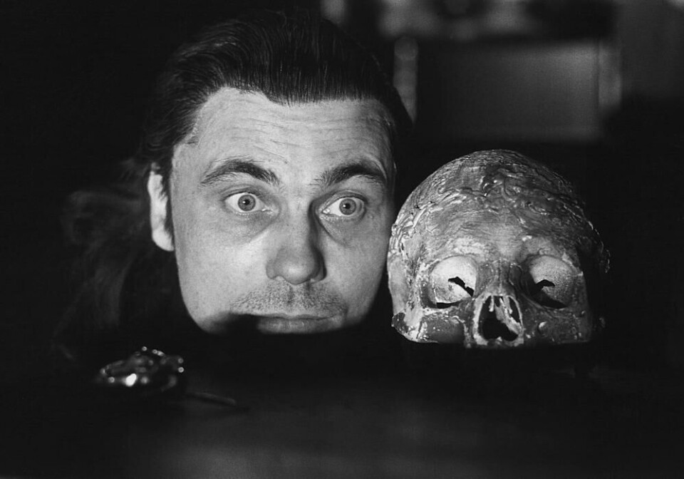 Bjørn Sundquist som Hamlet (1987). Foto: Leif Gabrielsen