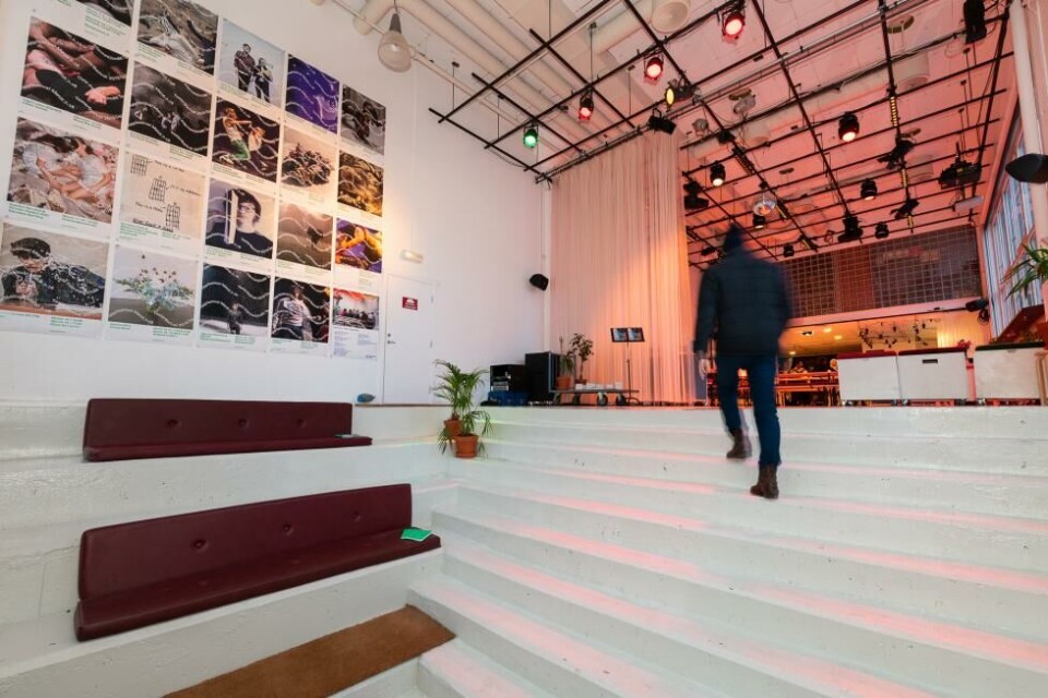 Foajeen på Black Box teater med vårprogrammet 2019. Foto: Itsvan Virag