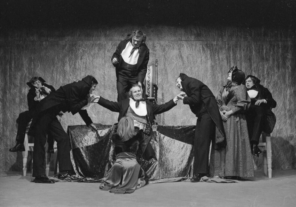 Peer Gynt, regi Stein Winge. Hålogaland Teater 1975. Foto: HT