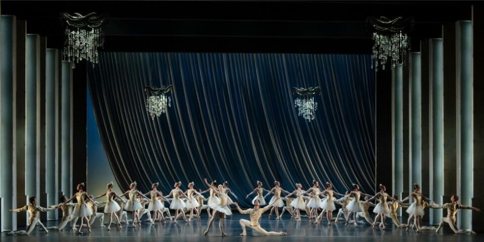 «Diamonds», tredje del i «Jewels» av George Balanchine. Den Norske Opera & Ballett. Foto. Erik Berg
