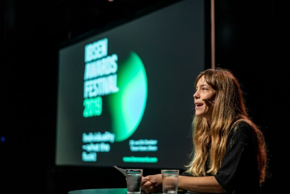 Stipendvinneren fra Frankrike, The Final Bid. Her presentert av Eleni Apostolopoulou.