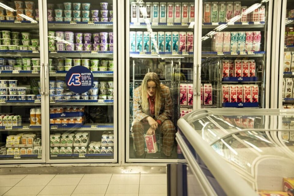 Fra FEILVARE, Rema 1000. Manus og regi: Ingrid Liavaag. Foto: Hanna Fauske