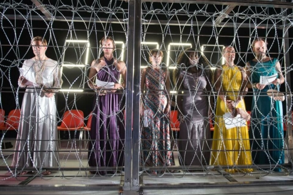 Die Schutzbefohlenen av Elfriede Jelinek. Regi: Nicolas Stemann. Thalia Theater 2014. Foto: Kraft Angerer