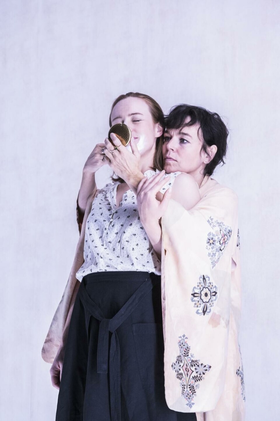 Kjersti Dalseid og Gjertud Jynge i Persona. Regi: Johannes Holmen Dahl. Det Norske Teatret 2020. Foto: Dag Jenssen