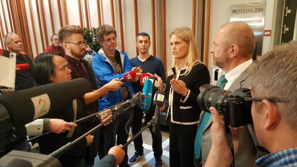 Ingvil Smines Tybring-Gjedde uttaler seg til pressen etter onsdagens rettssak.