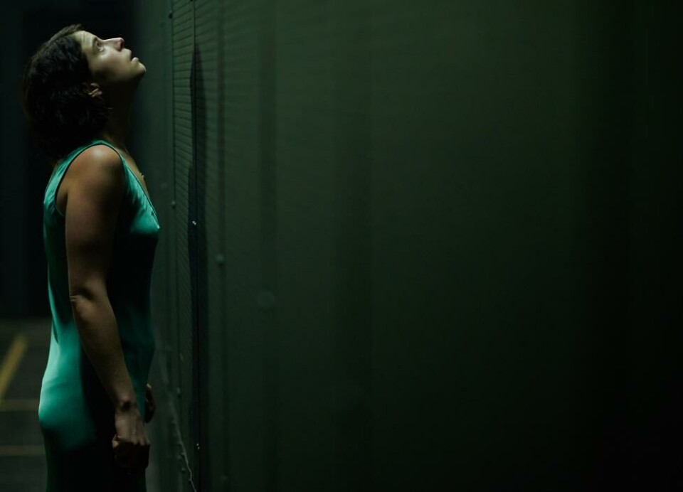 Jessie Buckley som Julie i «Romeo & Juliet». Regi: Simon Godwin. The National og Sky Arts 2021. Foto: Rob Youngson.