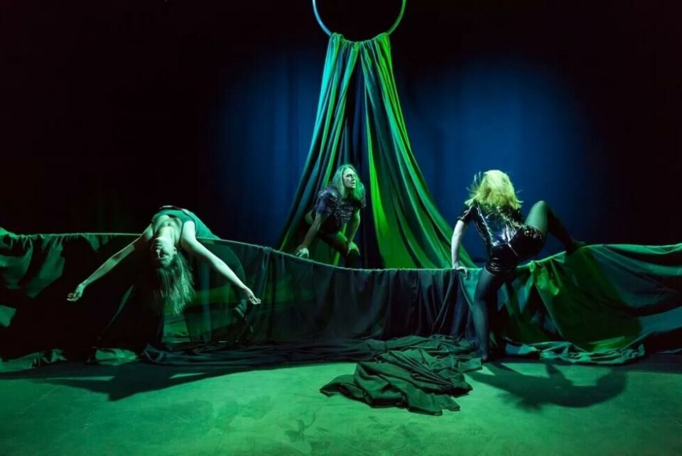 MADAM, av Henriette Pedersen/ Nartmannstiftelsen. Black Box teater 2021. Foto: Sveinn Fannar Jóhansson