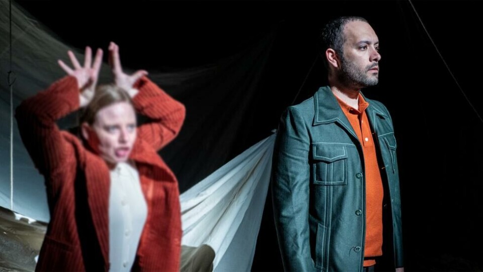 Kjersti Aas Stenby og Arturo Tovar i «Måneskinsmanetane», regi: Eirik Fauske. Rosendal Teater 2021. Foto: Rosendal teater