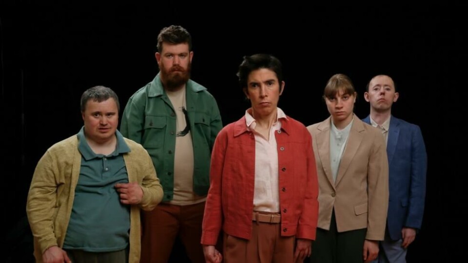 Ensemblet I Back to Back Theatre. Foto: Kompaniet
