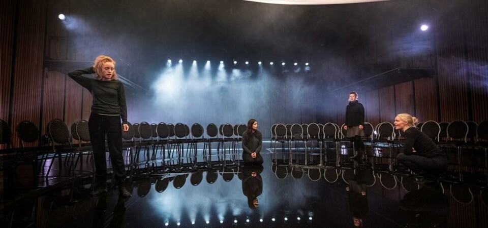 «Dei som fer», regi: Mari Vatne KJelstadli. Teatret Vårt 2022. Foto: Erik Birkeland/Tingh