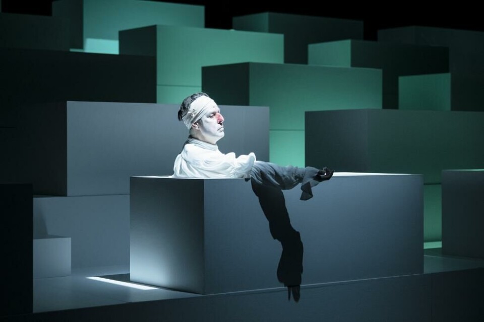 «Mordet på Marat», regi: Jan Klata. Göteborgs stadsteater 2022. Foto: Ola Kjelbye.