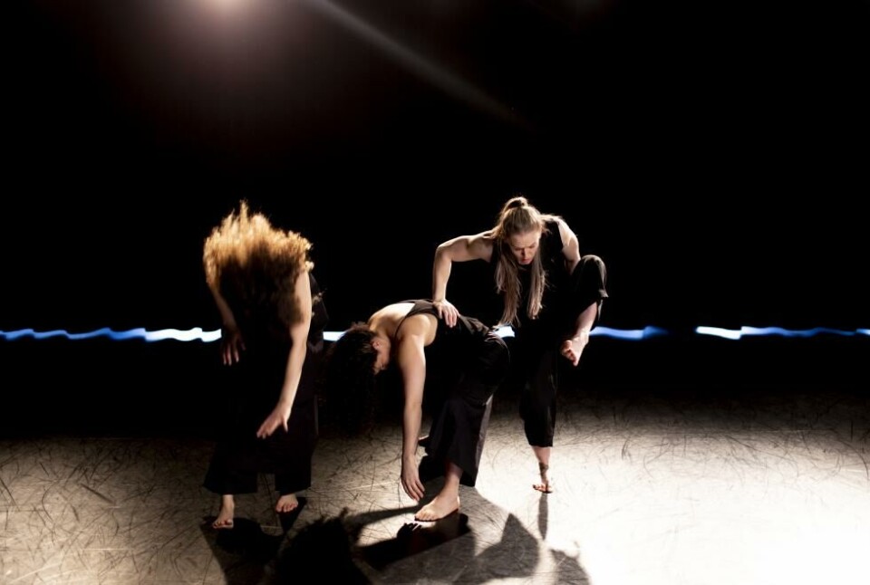 «Talk about it!», koreografi: Linda Birkedal. Sandnes Kulturhus 2022. Foto: Minna Suojoki