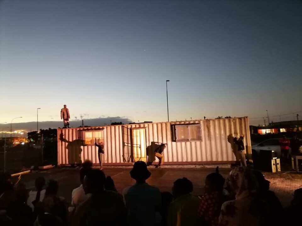 I Ababek Inqawe av koreograf Lusanda Dayimini og utøverne. Foto: Nkosinathi Mngomezulu