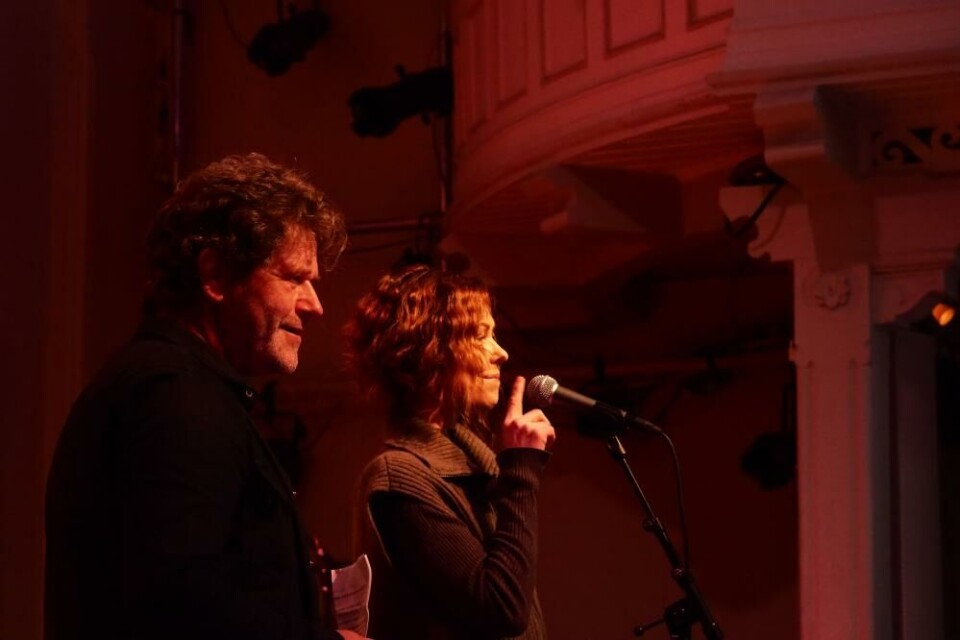 Marius Kolbenstvedt og Vibeke Harper i Motforestillinger. Foto: Jannik Abel