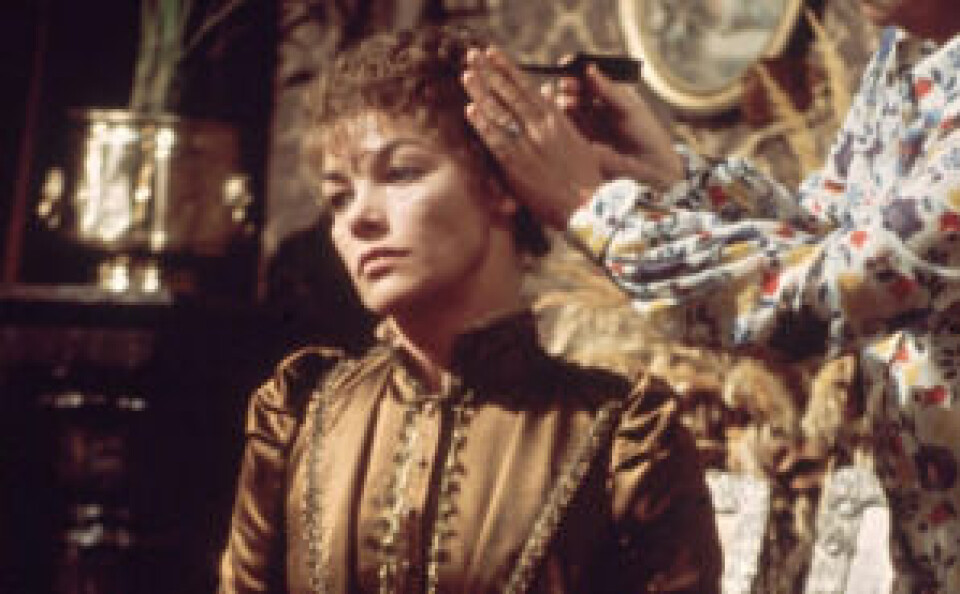 Glenda Jakson som Hedda Gabler, 1975