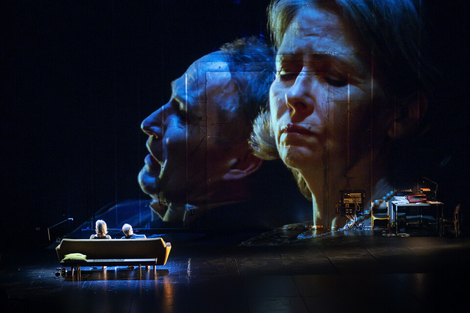«Kaos»: Trond-Ove Skrødal (Martin) og Janne Kokkin (Elin). Foto: Marius Rua