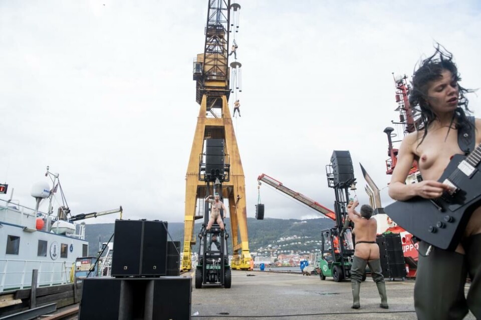 FlorentinaHolzinger: Harbour Etude. Photo: Nayara Leite
