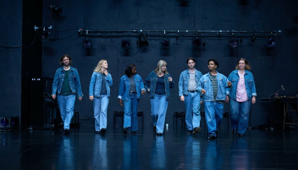 Ensemblet i Hvis byen lyser, regi: Mattis Herman Nyquist. Rogaland Teater 2025.
